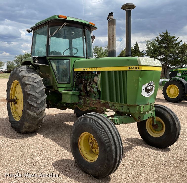 image for item DJ5232 1976 John Deere 4430  tractor
