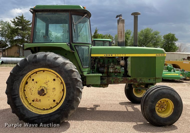 image for item DJ5232 1976 John Deere 4430  tractor