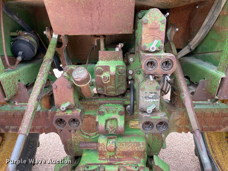 image for item DJ5232 1976 John Deere 4430  tractor