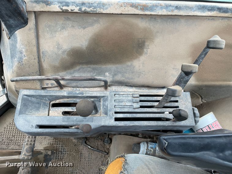 image for item DJ5232 1976 John Deere 4430  tractor