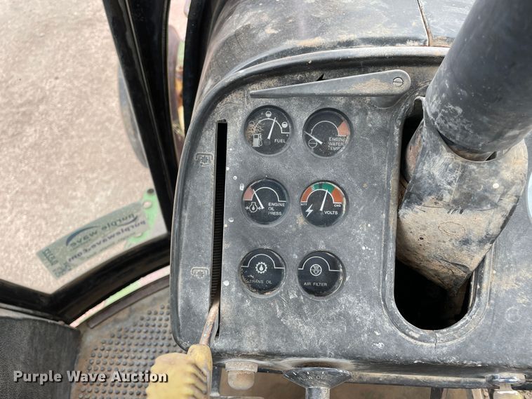 image for item DJ5232 1976 John Deere 4430  tractor