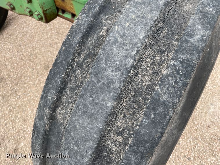 image for item DJ5232 1976 John Deere 4430  tractor