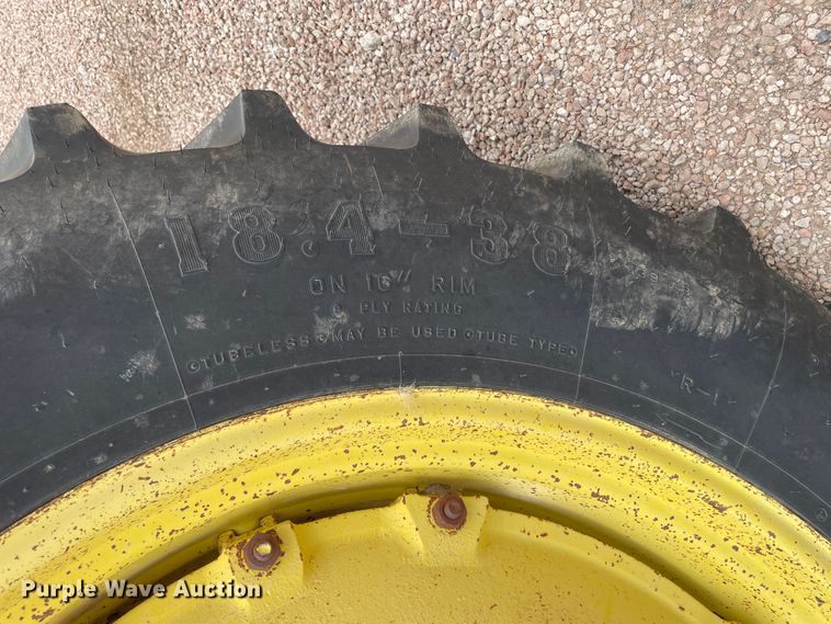 image for item DJ5232 1976 John Deere 4430  tractor