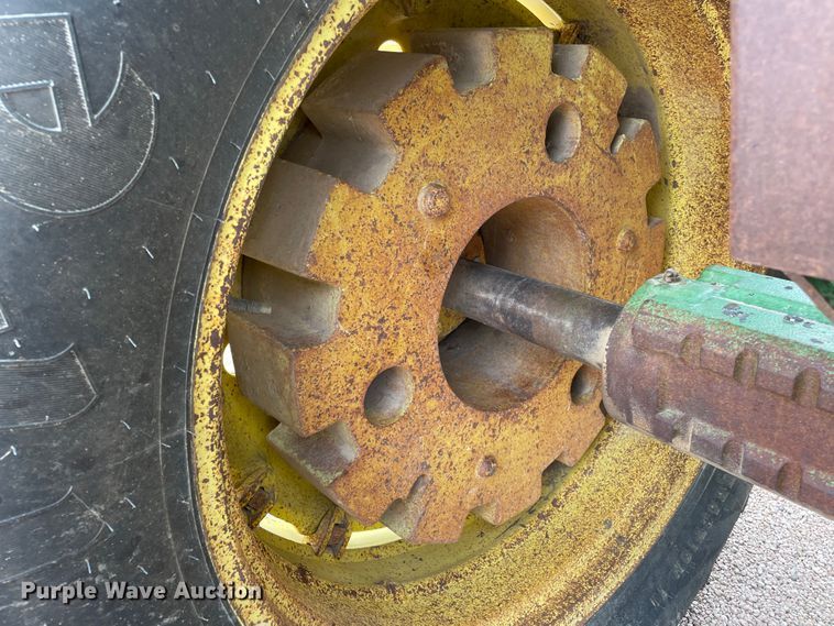 image for item DJ5232 1976 John Deere 4430  tractor