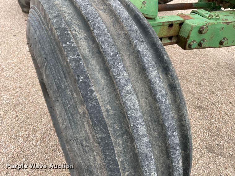 image for item DJ5232 1976 John Deere 4430  tractor