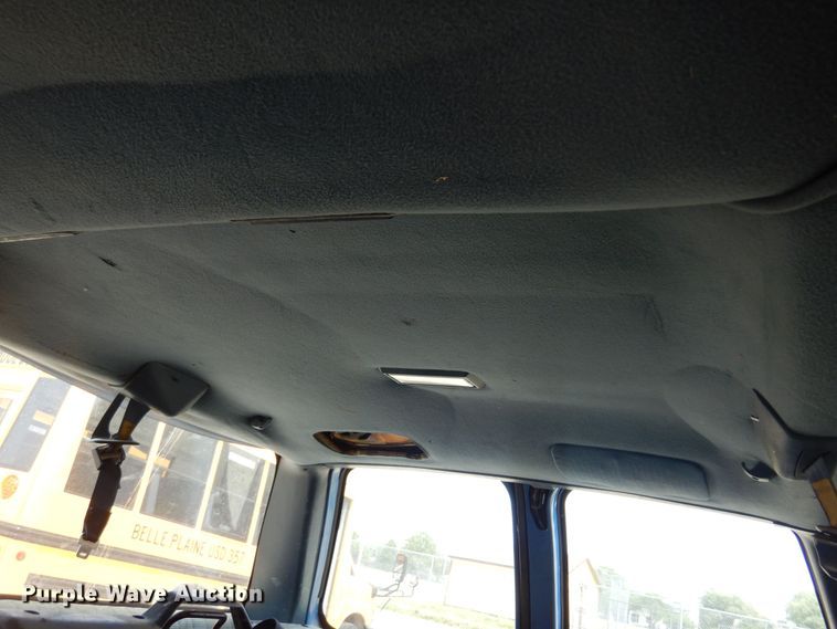 image for item DK0958 1994 Chevrolet Suburban  SUV