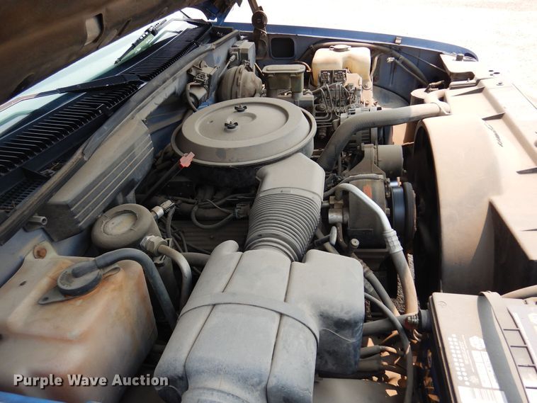 image for item DK0958 1994 Chevrolet Suburban  SUV