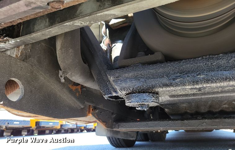 image for item DM2372 2000 Motor Coach Industries 102-DL3  coach bus