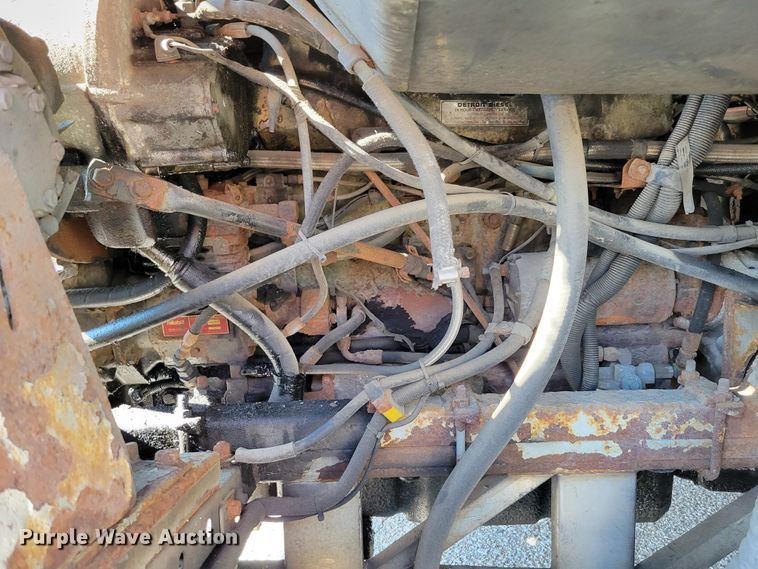 image for item DM2372 2000 Motor Coach Industries 102-DL3  coach bus