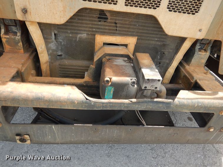 image for item DN1626 2013 Peterbilt PB320  refuse truck