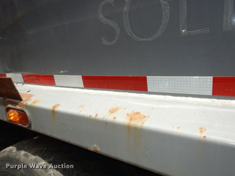 image for item DN1626 2013 Peterbilt PB320  refuse truck