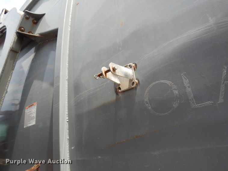 image for item DN1626 2013 Peterbilt PB320  refuse truck