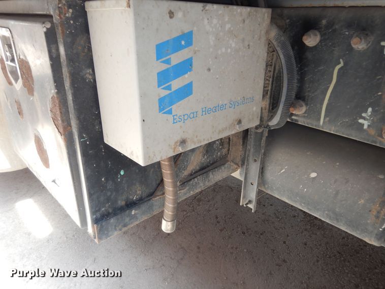 image for item DN1626 2013 Peterbilt PB320  refuse truck