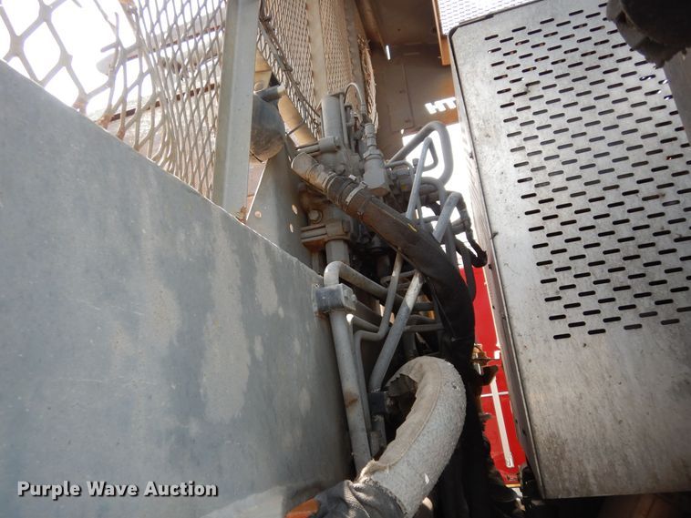 image for item DN1626 2013 Peterbilt PB320  refuse truck