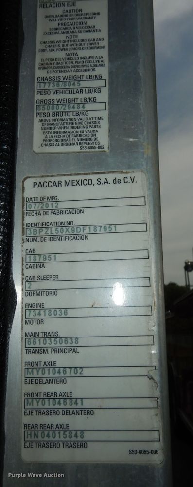 image for item DN1626 2013 Peterbilt PB320  refuse truck