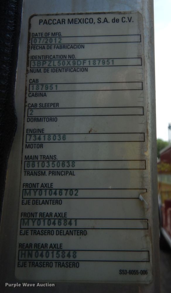 image for item DN1626 2013 Peterbilt PB320  refuse truck