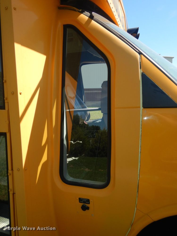 image for item DN1681 2008 Thomas  school bus
