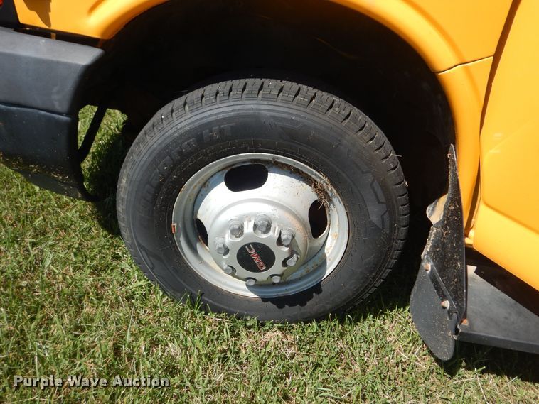 image for item DN1681 2008 Thomas  school bus