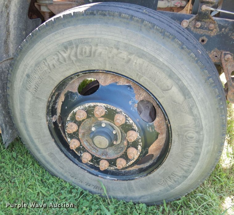 image for item DN1682 2006 Blue Bird Vision  school bus