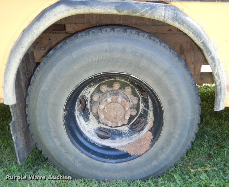 image for item DN1682 2006 Blue Bird Vision  school bus