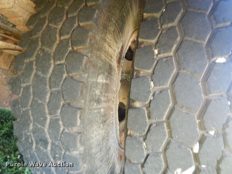 image for item DN1682 2006 Blue Bird Vision  school bus