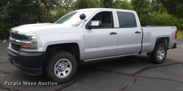 image for item DN1708 2018 Chevrolet Silverado 1500  Crew Cab pickup truck