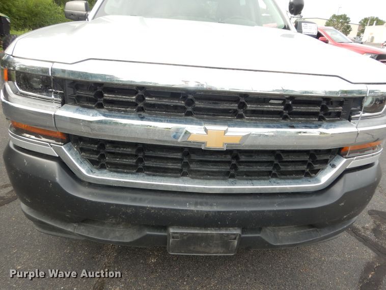 image for item DN1708 2018 Chevrolet Silverado 1500  Crew Cab pickup truck