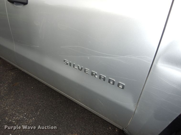 image for item DN1708 2018 Chevrolet Silverado 1500  Crew Cab pickup truck