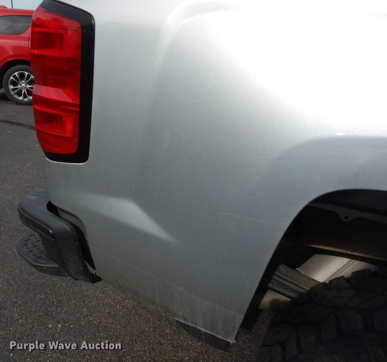 image for item DN1708 2018 Chevrolet Silverado 1500  Crew Cab pickup truck