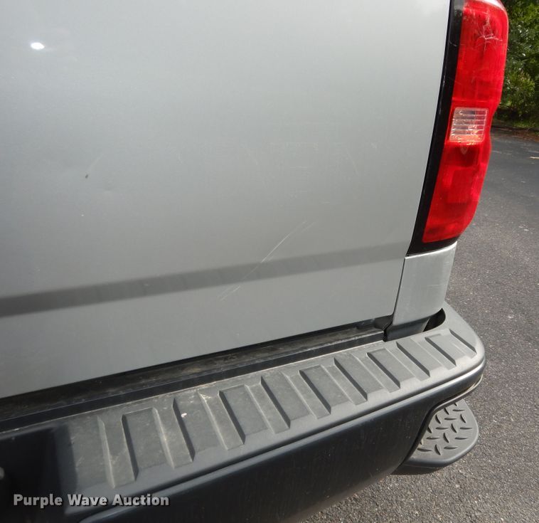 image for item DN1708 2018 Chevrolet Silverado 1500  Crew Cab pickup truck