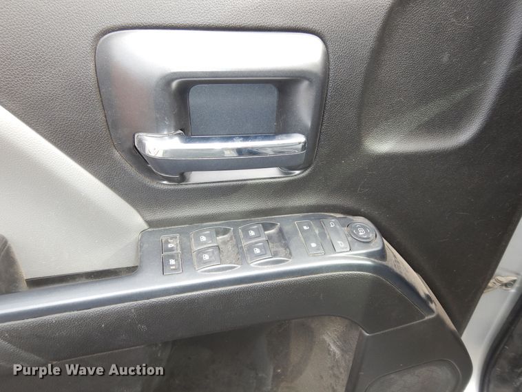 image for item DN1708 2018 Chevrolet Silverado 1500  Crew Cab pickup truck