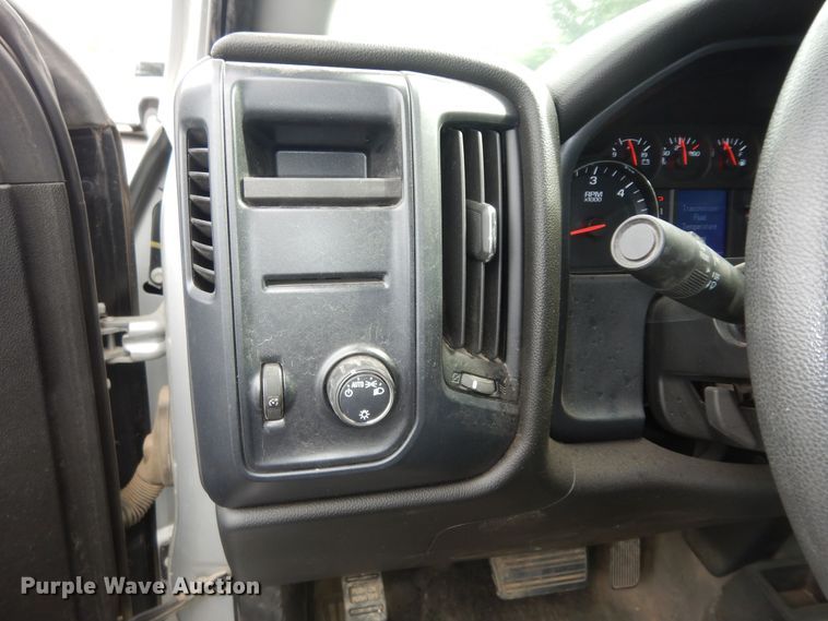 image for item DN1708 2018 Chevrolet Silverado 1500  Crew Cab pickup truck