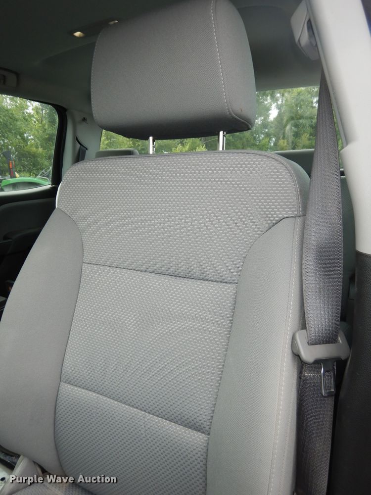 image for item DN1708 2018 Chevrolet Silverado 1500  Crew Cab pickup truck