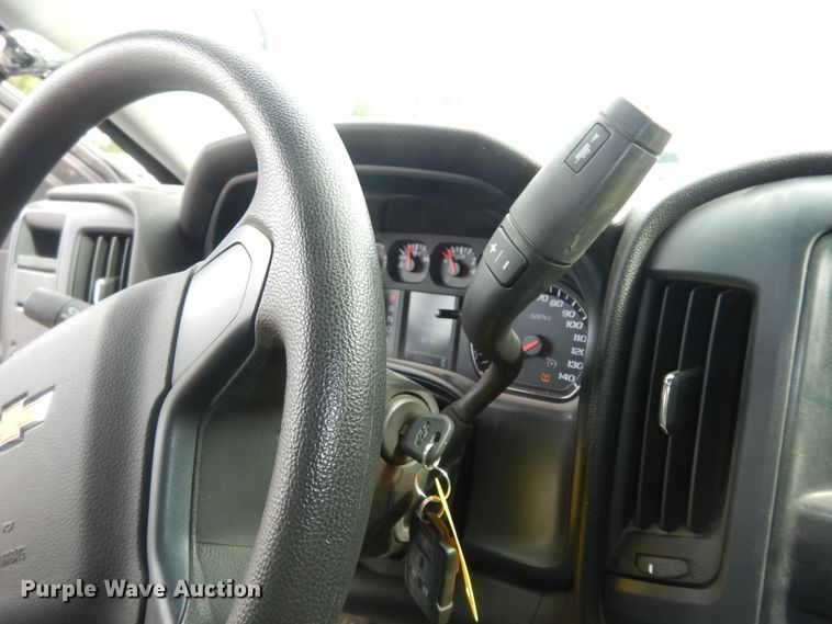 image for item DN1708 2018 Chevrolet Silverado 1500  Crew Cab pickup truck