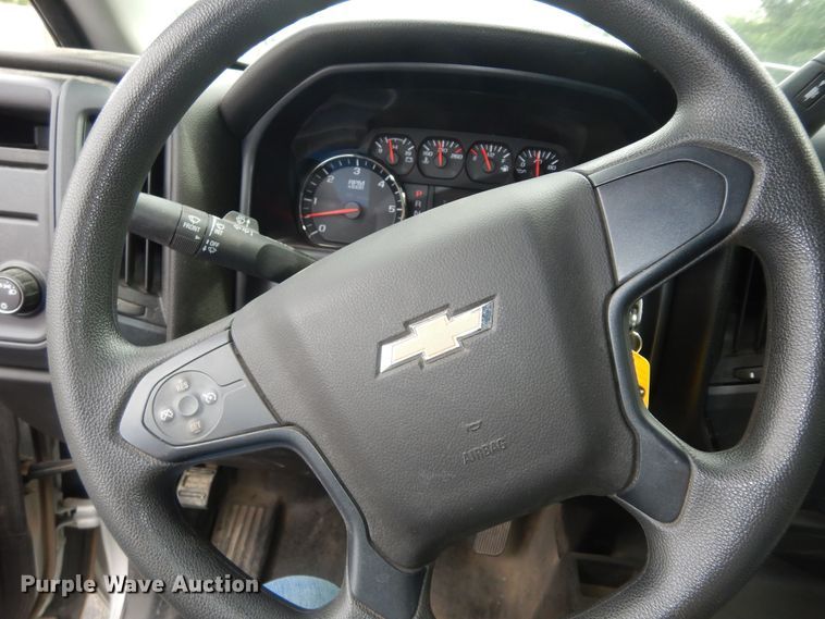 image for item DN1708 2018 Chevrolet Silverado 1500  Crew Cab pickup truck