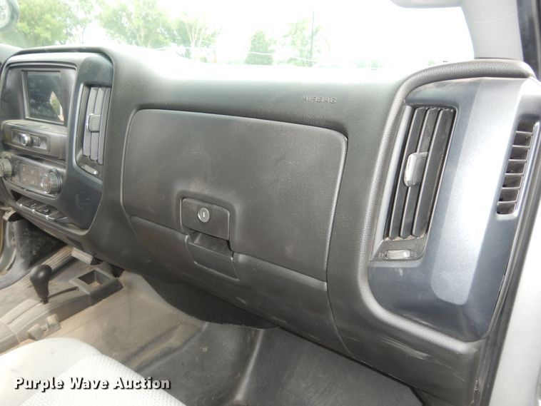 image for item DN1708 2018 Chevrolet Silverado 1500  Crew Cab pickup truck