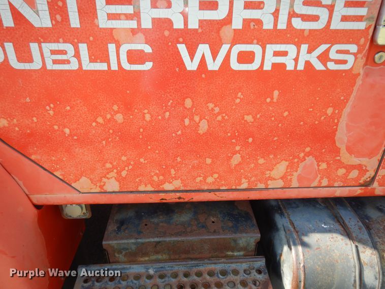 image for item DN1717 1993 International Navstar 4900  dump truck