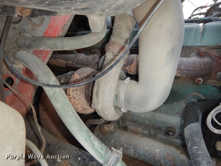 image for item DN1717 1993 International Navstar 4900  dump truck