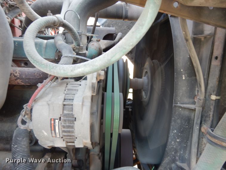 image for item DN1717 1993 International Navstar 4900  dump truck