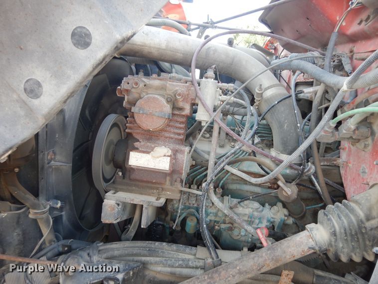 image for item DN1717 1993 International Navstar 4900  dump truck