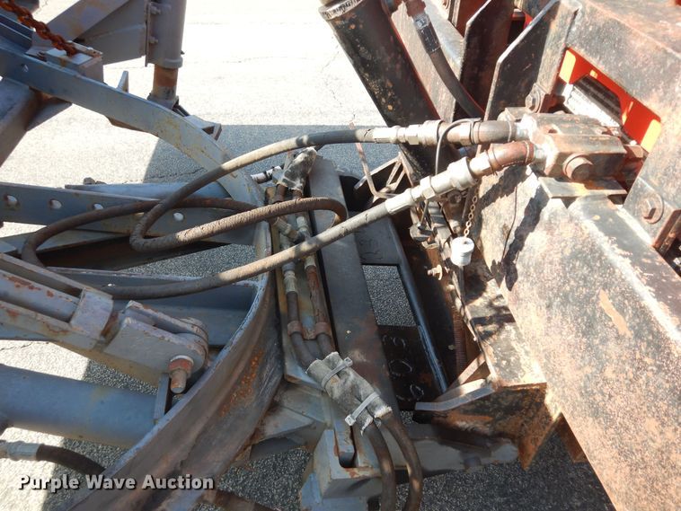 image for item DN1717 1993 International Navstar 4900  dump truck