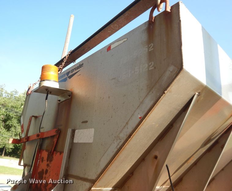 image for item DN1717 1993 International Navstar 4900  dump truck