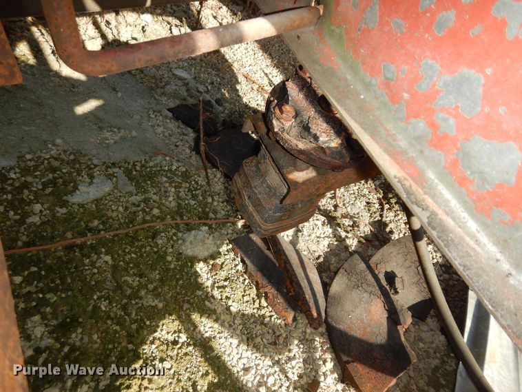 image for item DN1717 1993 International Navstar 4900  dump truck