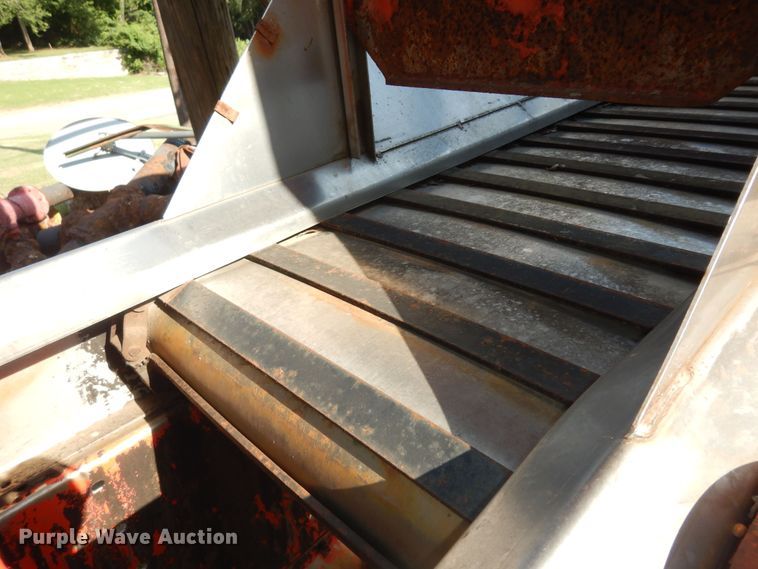 image for item DN1717 1993 International Navstar 4900  dump truck