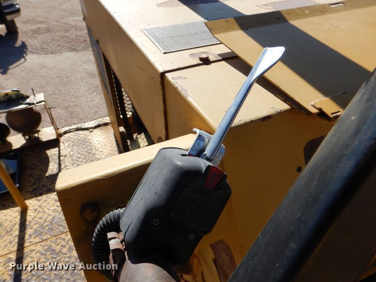 image for item DO1449 1992 Ferguson SP-1118  pneumatic roller