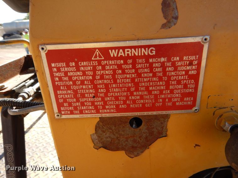 image for item DO1449 1992 Ferguson SP-1118  pneumatic roller