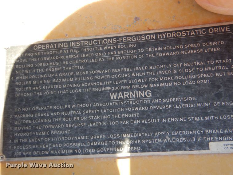 image for item DO1449 1992 Ferguson SP-1118  pneumatic roller