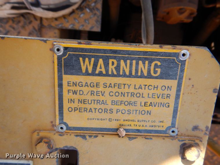 image for item DO1449 1992 Ferguson SP-1118  pneumatic roller