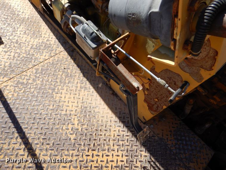 image for item DO1449 1992 Ferguson SP-1118  pneumatic roller