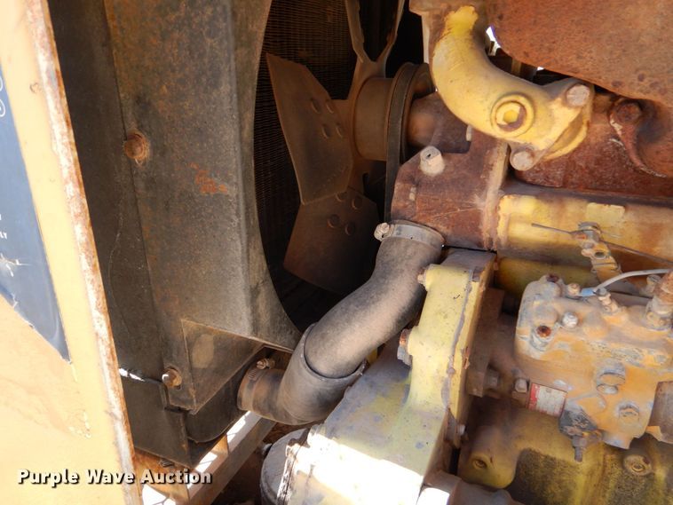 image for item DO1449 1992 Ferguson SP-1118  pneumatic roller